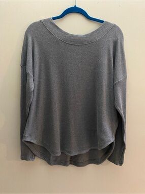 Athleta Presence sweatshirt in medium Heather grey